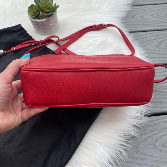 Red Yves Saint Laurent Crossbody - Picture 2 of 5
